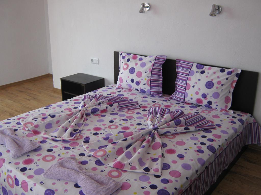 Guest House Mihalevi Sozopol Bilik gambar