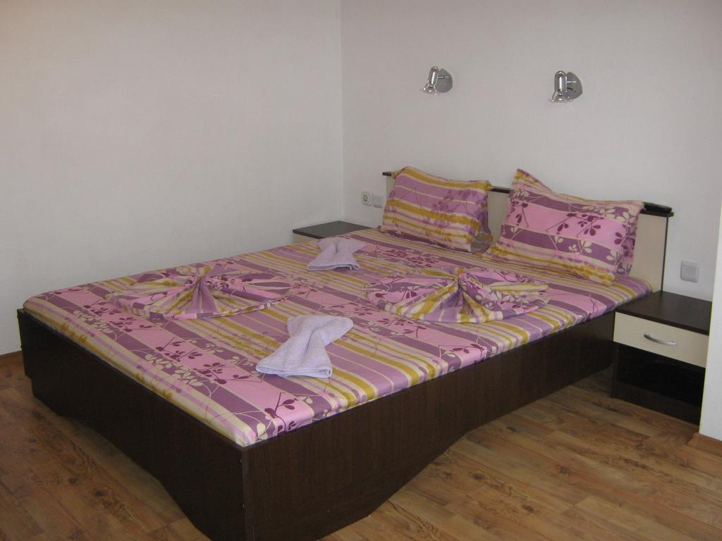 Guest House Mihalevi Sozopol Bilik gambar