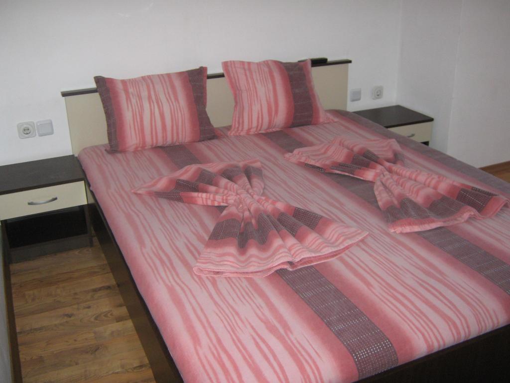 Guest House Mihalevi Sozopol Bilik gambar